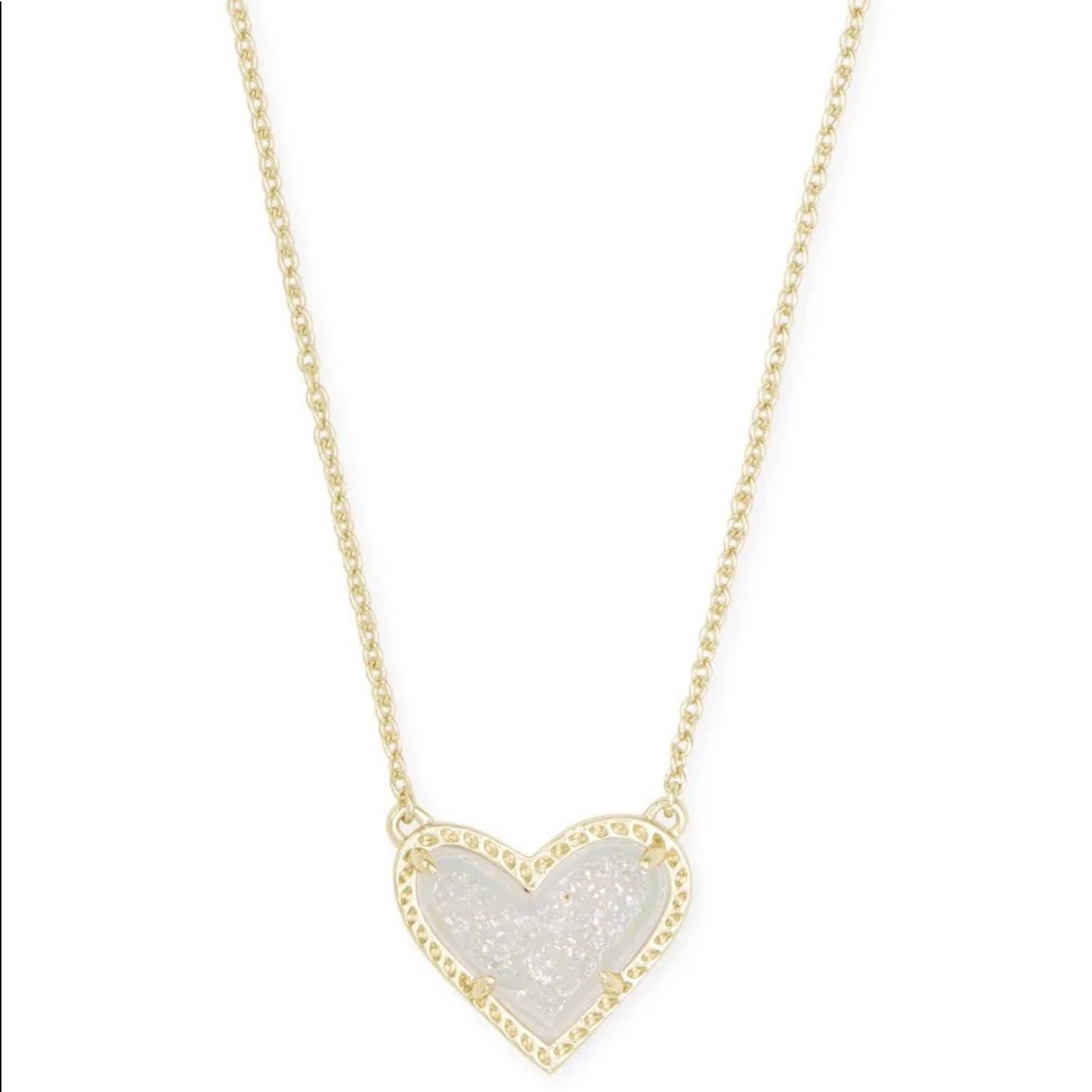 Ari Heart Gold Pendant Necklace